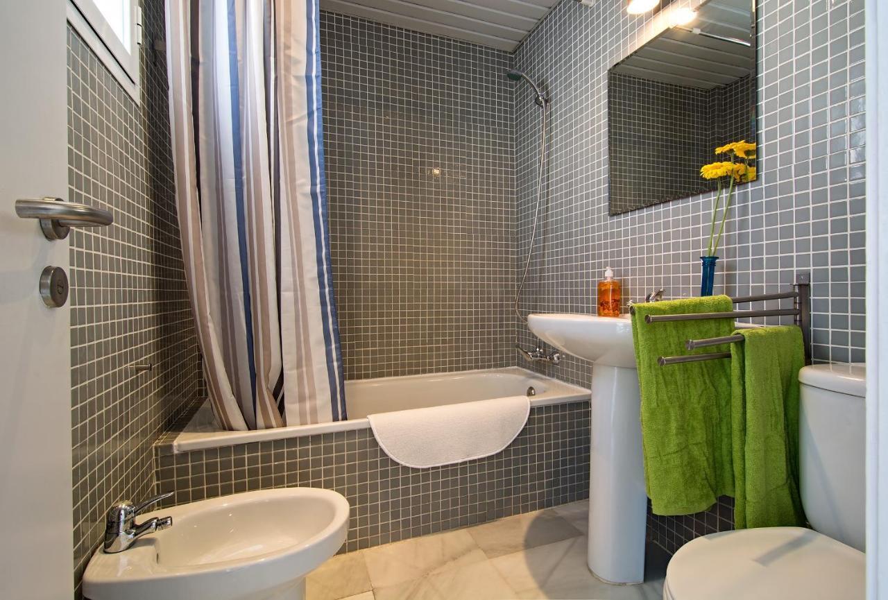 Descubrehome Sol Town Center Private Terrace Seville Room photo